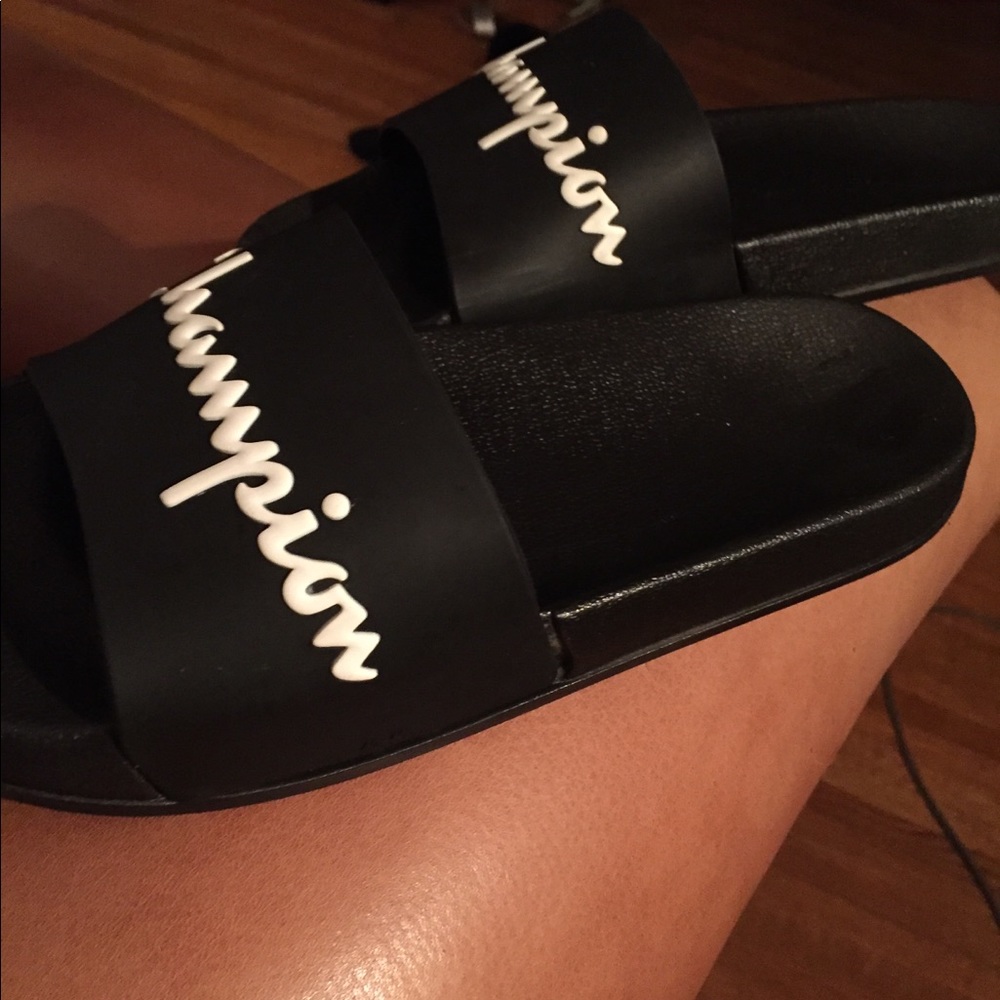 Champion slides - Worn x2